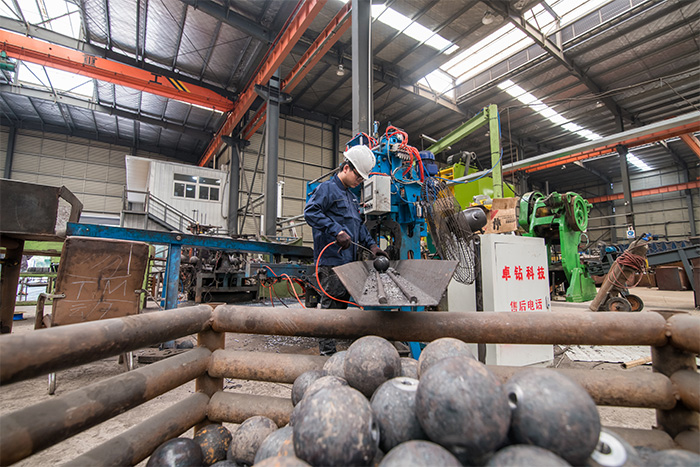 恩施网架配件-螺栓球加工车间